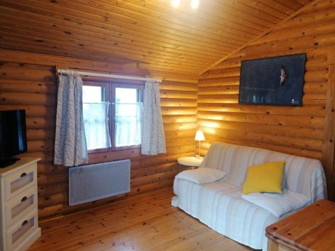 Camping Ecovillage Soleil Du Pibeste Agos-Vidalos ภายนอก รูปภาพ