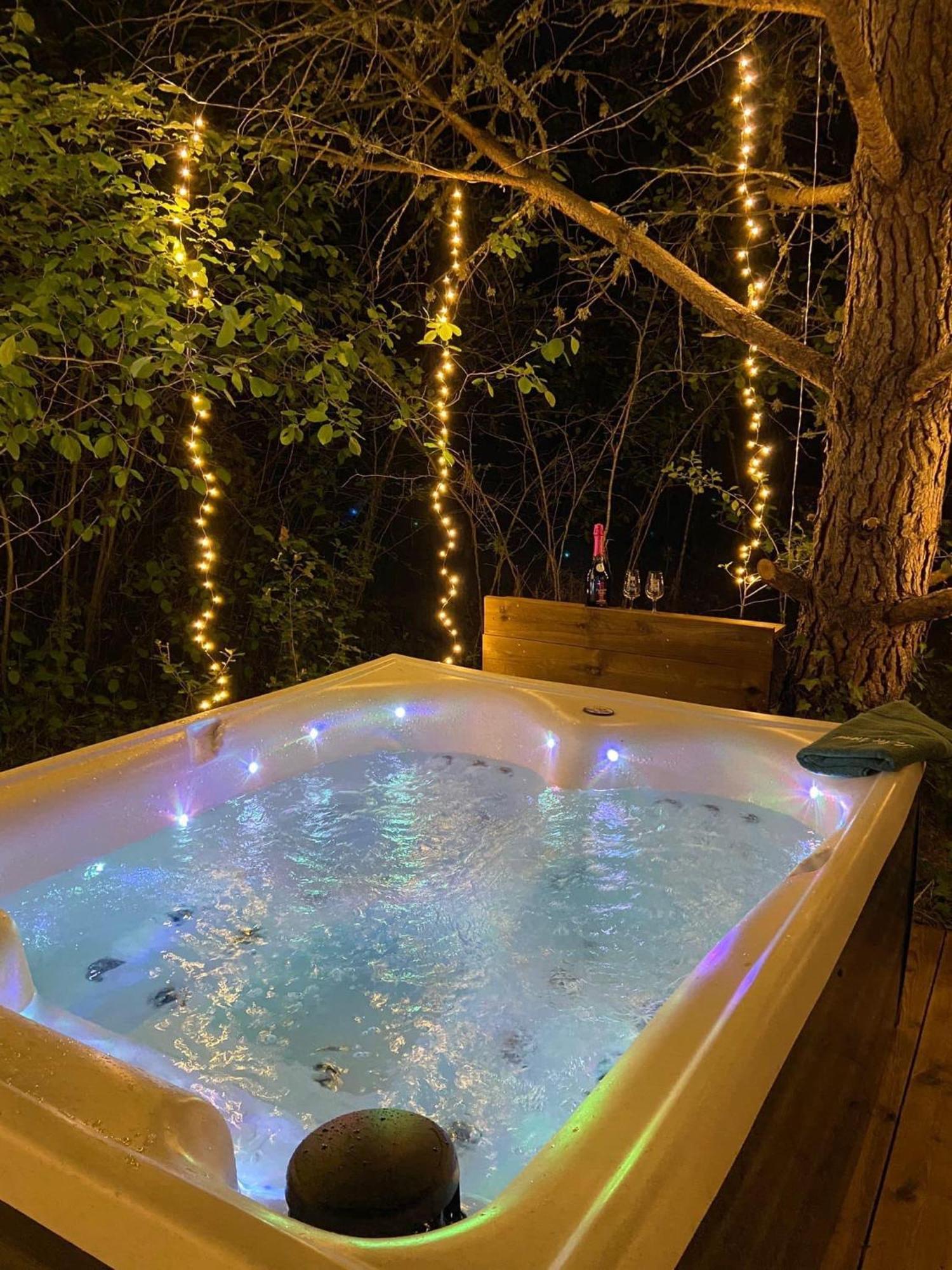 Camping Ecovillage Soleil Du Pibeste Agos-Vidalos ภายนอก รูปภาพ