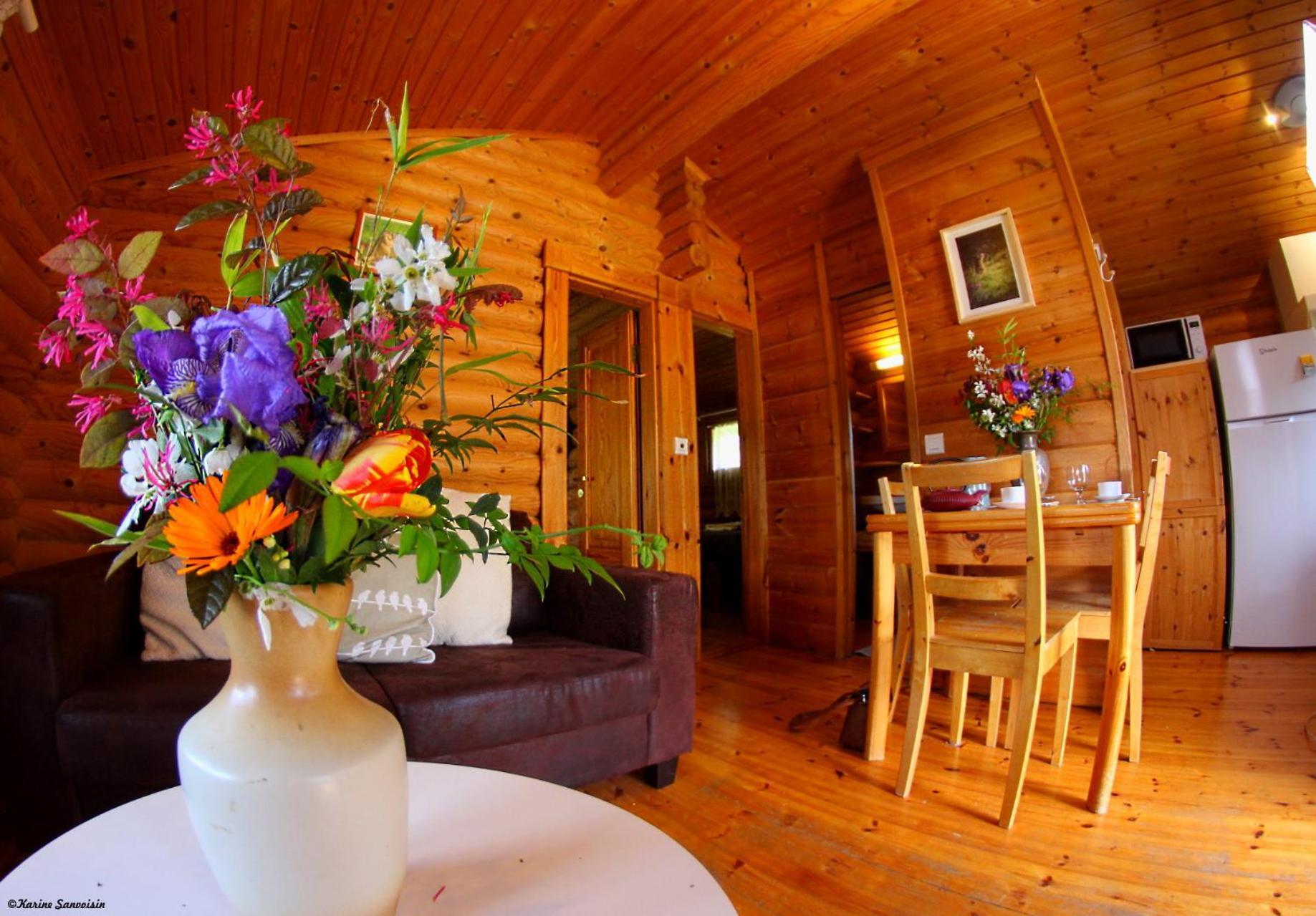 Camping Ecovillage Soleil Du Pibeste Agos-Vidalos ภายนอก รูปภาพ
